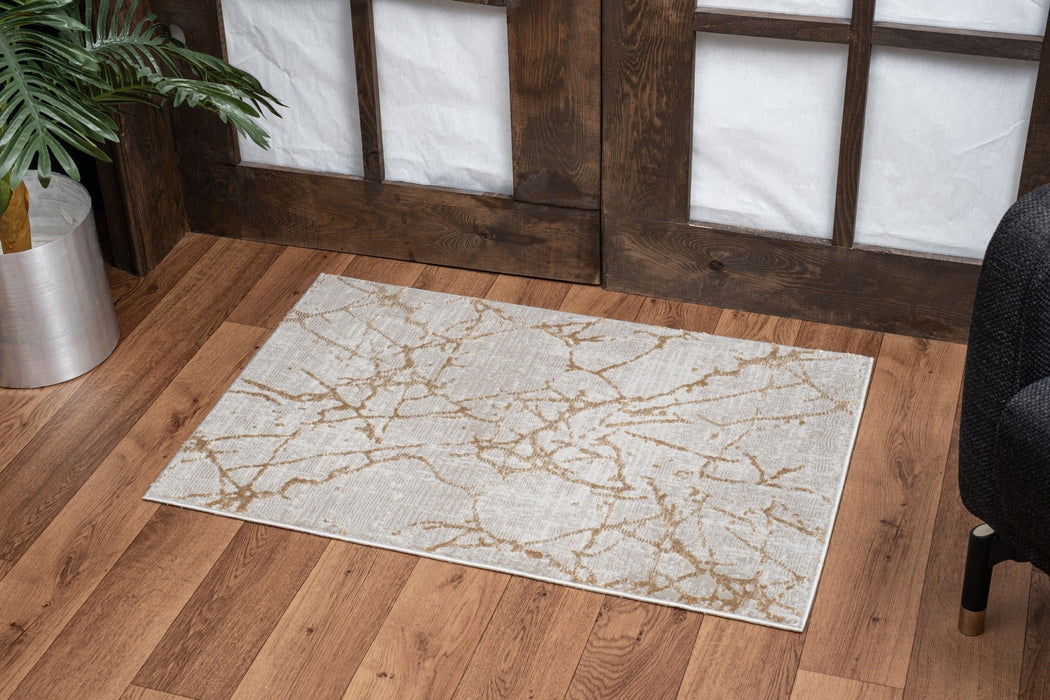 Elegance - 5'3" X 7'3" Area Rug - Gold / Polyester