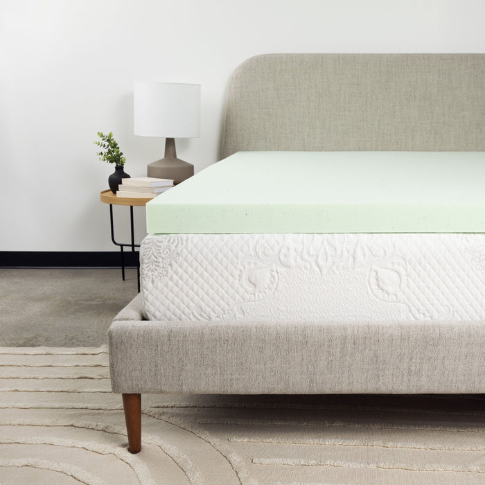 Bridgevine Home - 3" Short Queen Size Cool Gel Memory Foam Mattress Topper - Green