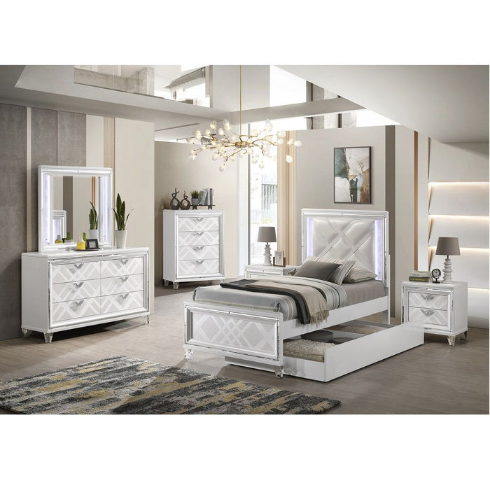 Skylar - Accent Nightstand - White