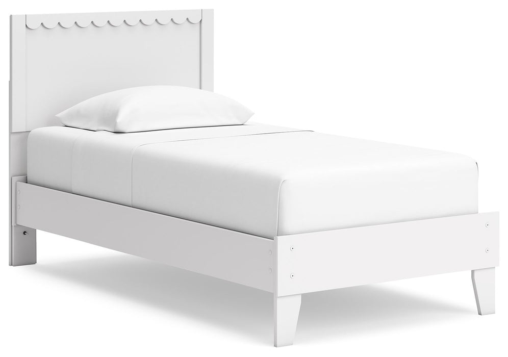 Hallityn - Panel Platform Bed