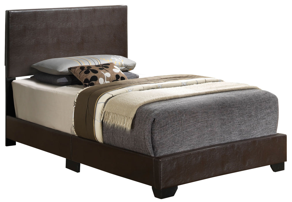 Elegant Platform Bed For Relaxed Spaces