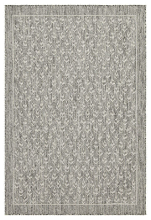 Sunshine - 5'3" X 7'3" Indoor / Outdoor Polypropylene Area Rug - Silver