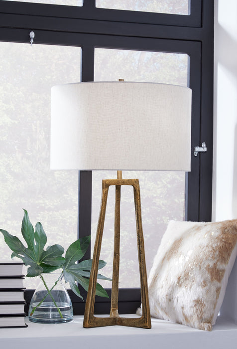 Wynlett - Table Lamp